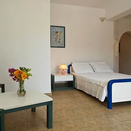 Hotel Muses Koukounaries